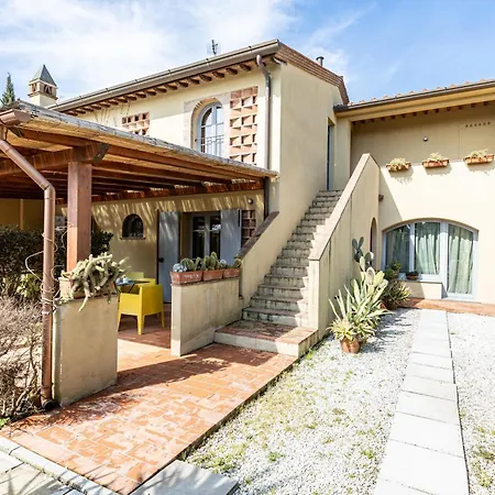 شقة La Mandolata W Pool & Parking!